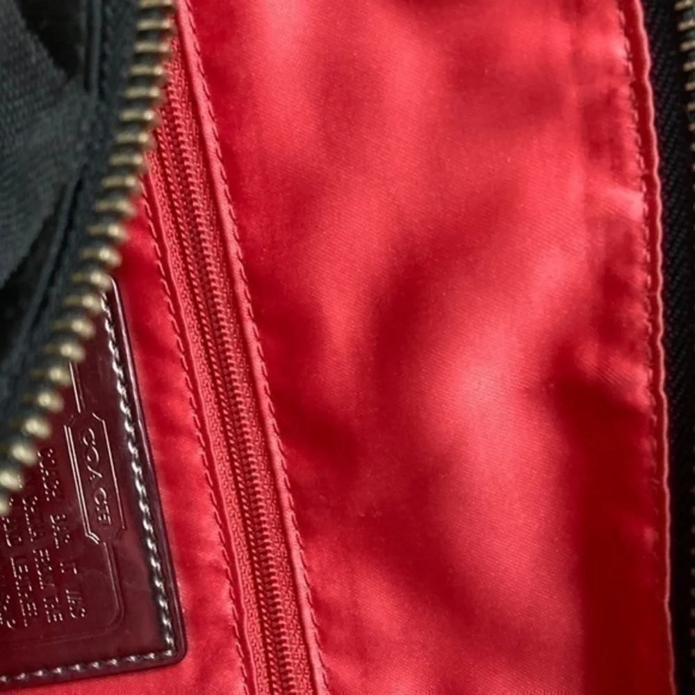 Coach signature y2k op c black poppy bag